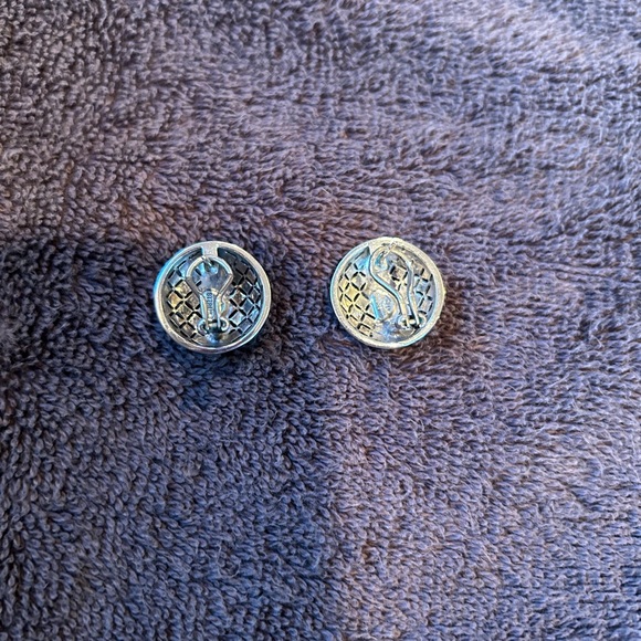 Judith Jack SS Marcasite Clipback Earrings - Picture 3 of 3